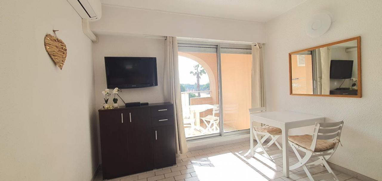 L'Etoile Sous Les Pins - La Loge Apartment Hyeres Luaran gambar