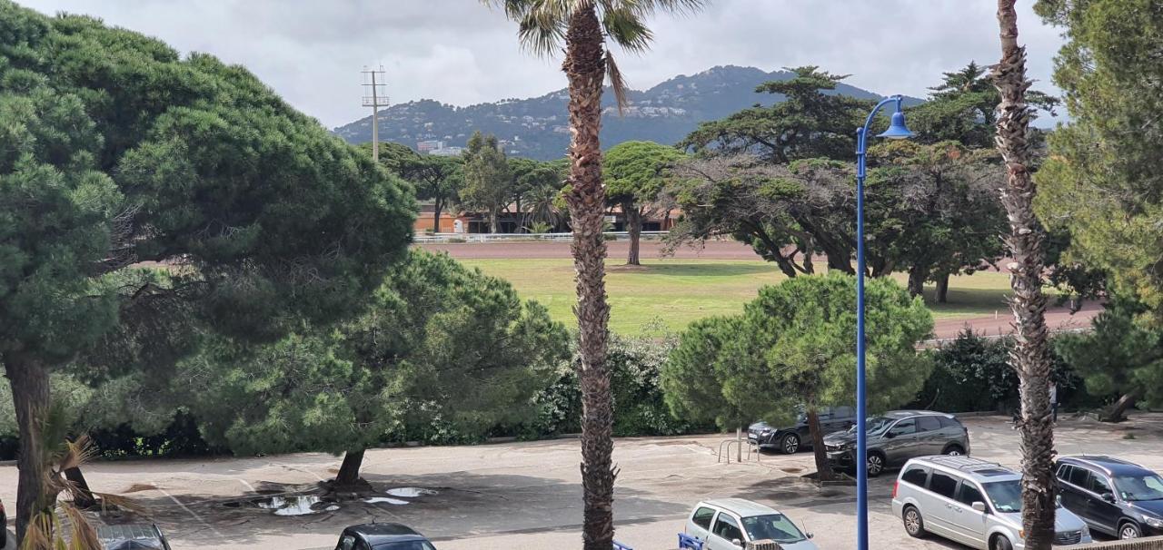 L'Etoile Sous Les Pins - La Loge Apartment Hyeres Luaran gambar